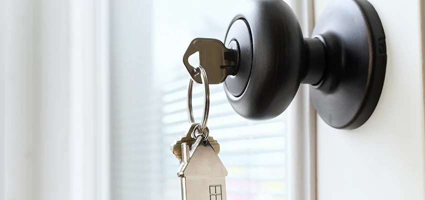 Bifold Door Knob Replacement in Mammoth Lakes, California